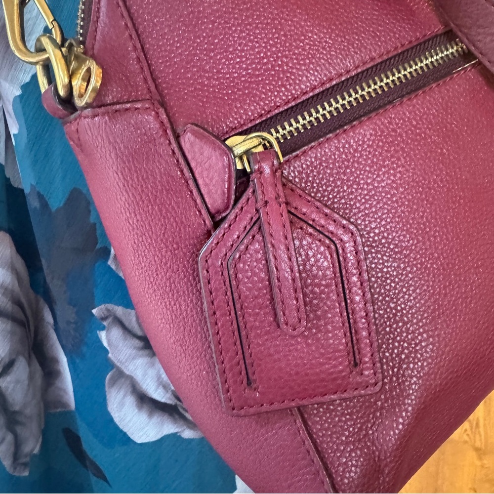 Marc by Marc Jacobs Pearl Red Leather Two-Way Bag with Crossbody Strap - Picture 6 of 14
